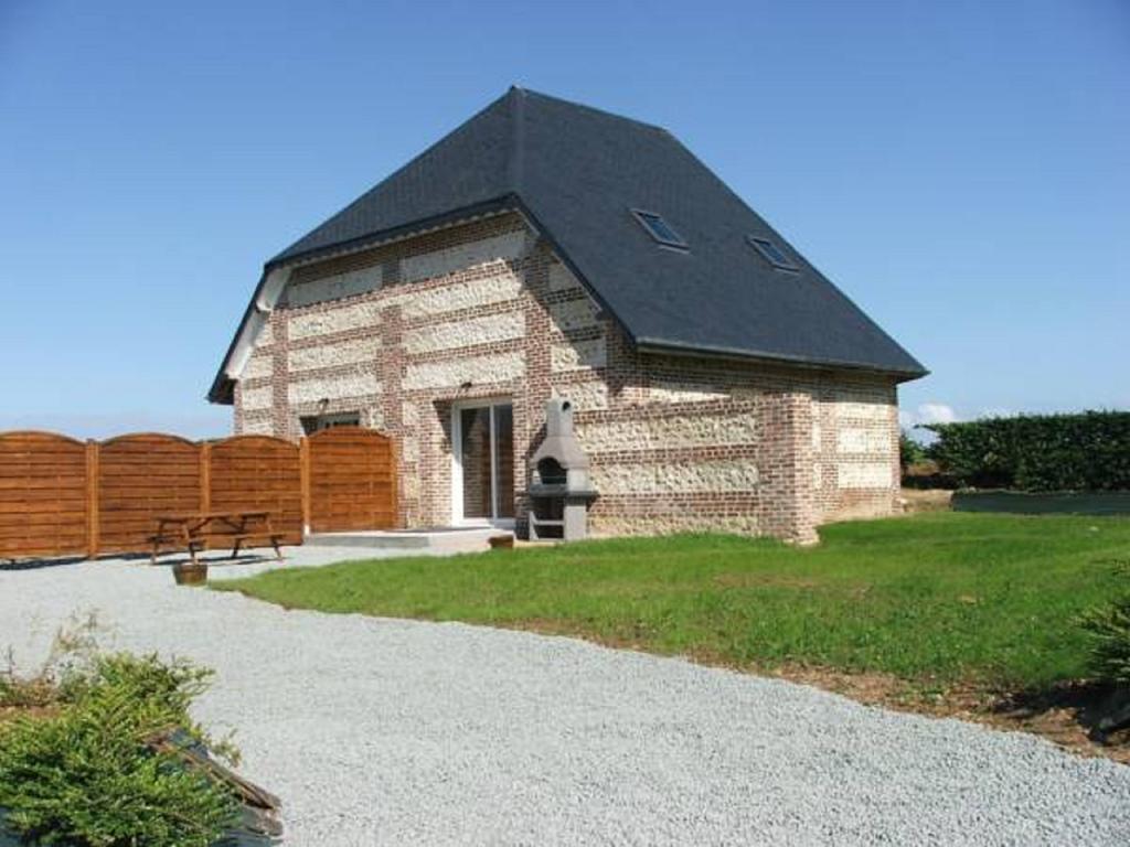 Les Champs De La Mer Auberville-la-Renault Екстериор снимка