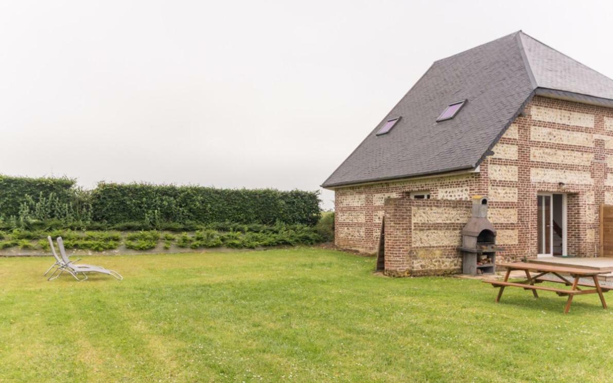 Les Champs De La Mer Auberville-la-Renault Екстериор снимка